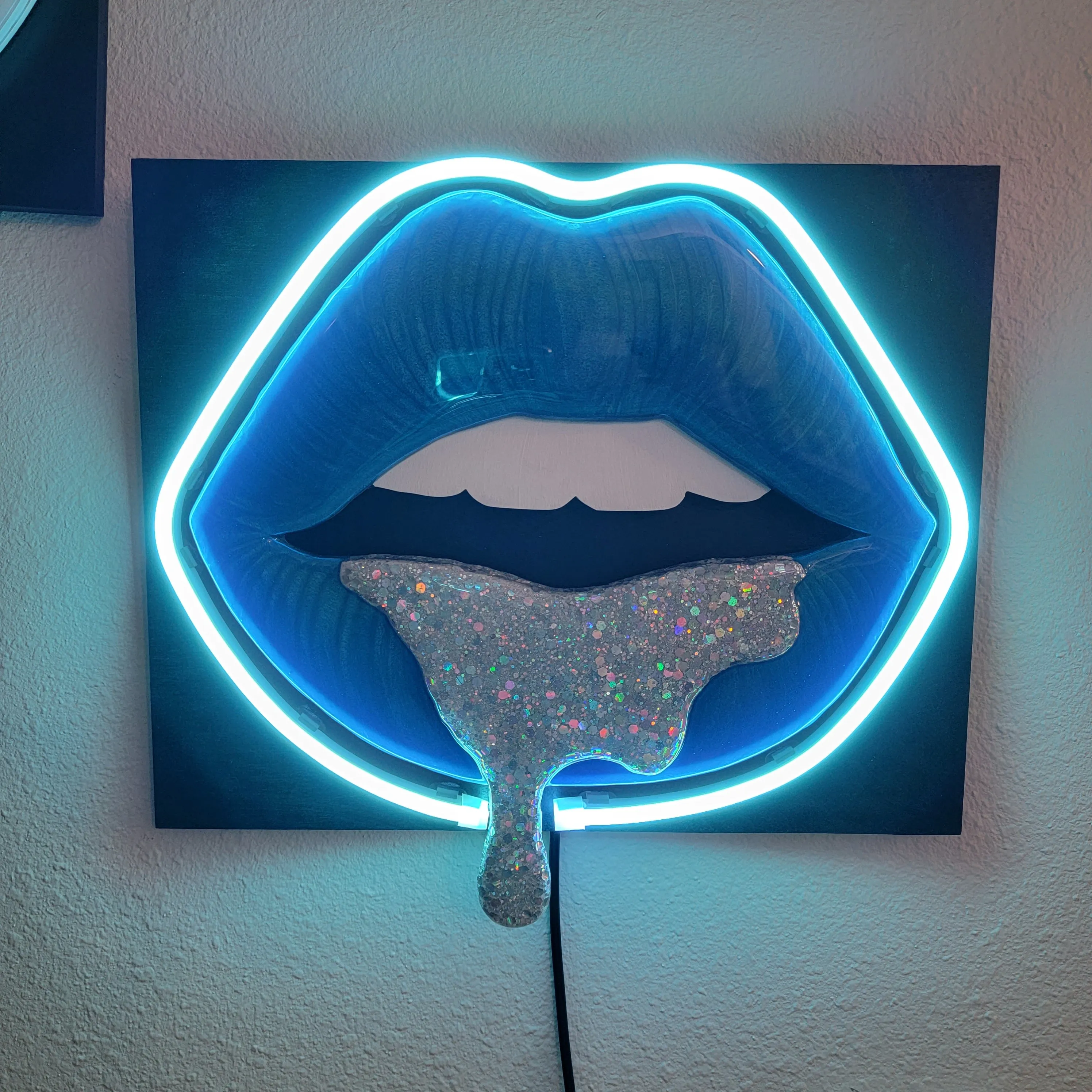 Blue Lips - Neon Light - Ready to Ship