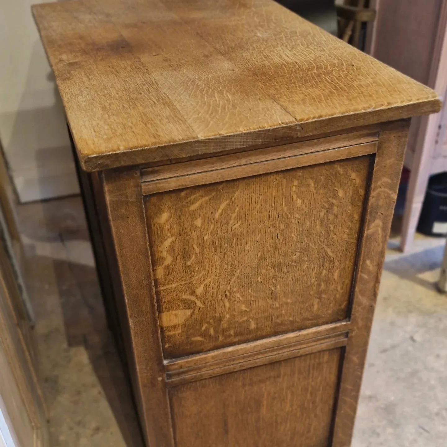 Oak Chest Drawers